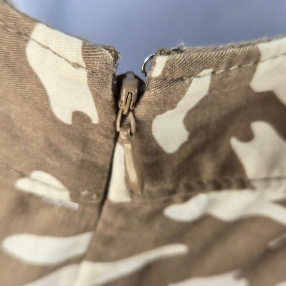 Ann Taylor LOFT Size 2 Animal Print Pencil Skirt Tan Cream Decorative Buttons - Picture 5 of 11